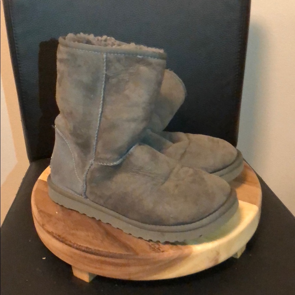 Gray Ugg Classics - image 5